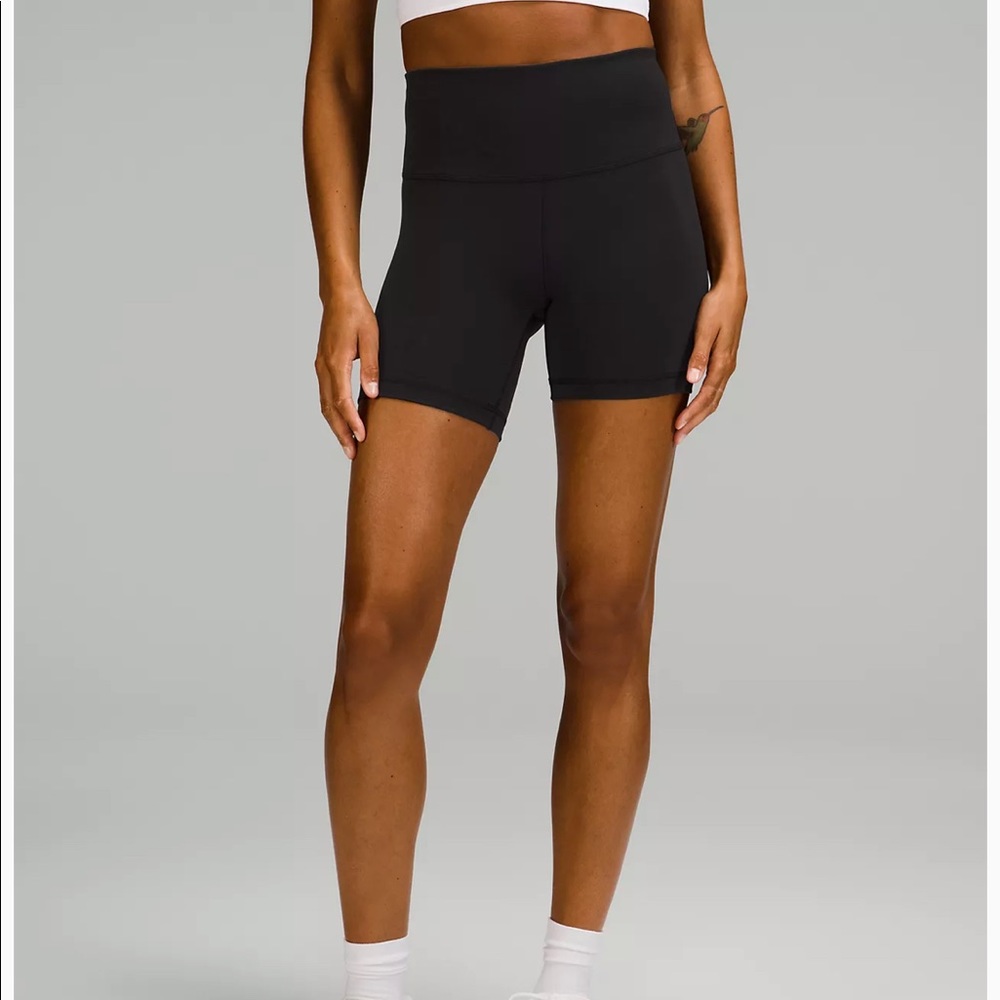 Lululemon Wunder Train High Rise Shorts